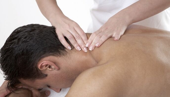Massage fir Osteochondrose vun der Wirbelsäule