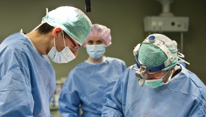 chirurgesch Behandlung vun Kniearthrose